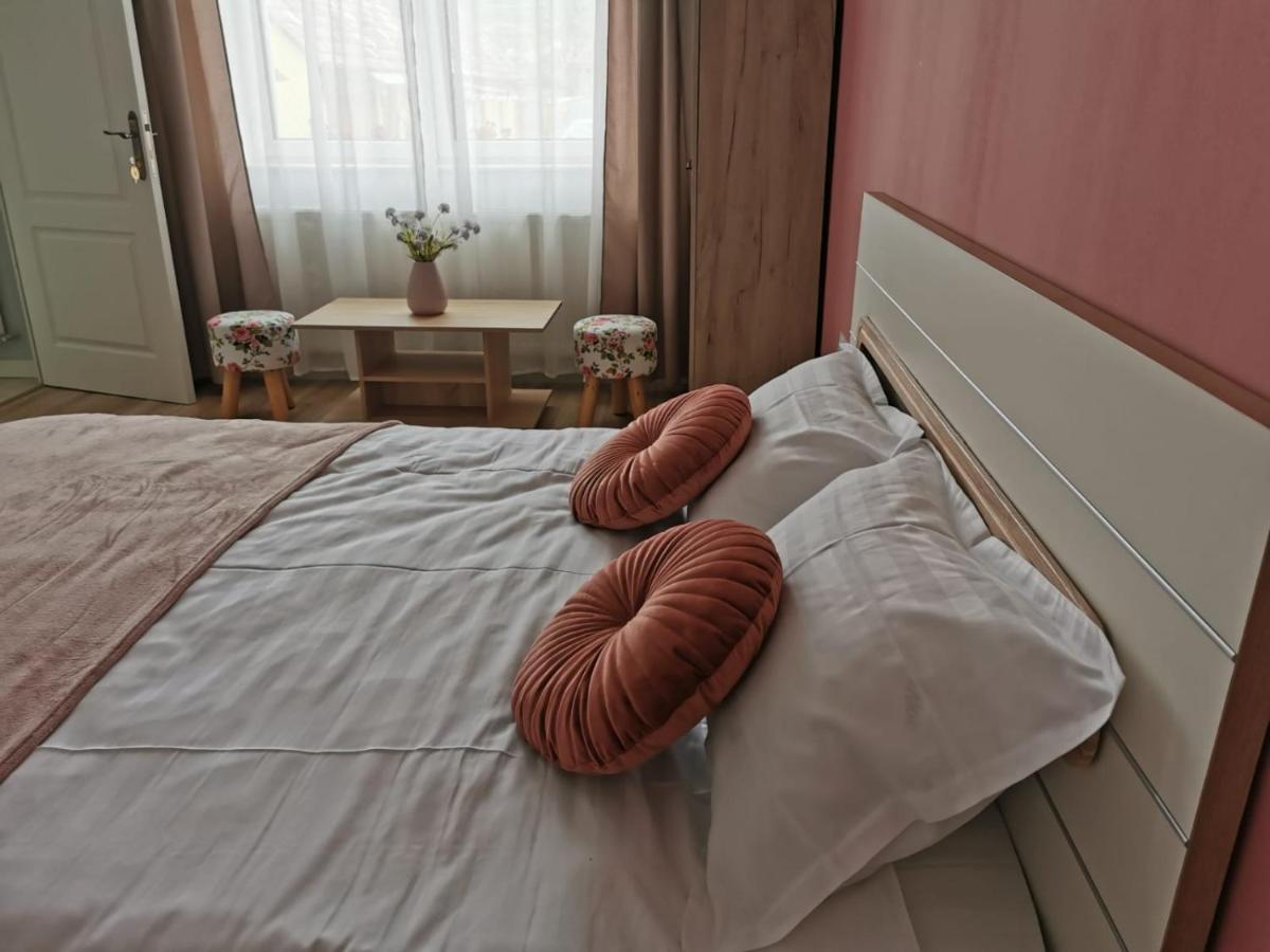 Edith'S House 투르다 외부 사진